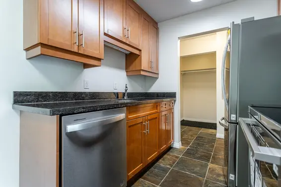 209 275 West 2nd Street, North Vancouver For Sale - image 5