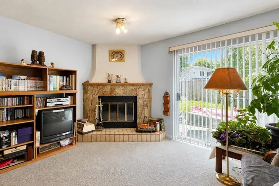 1679 Westover Road, North Vancouver For Sale - image 11