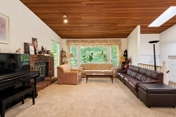 1679 Westover Road, North Vancouver For Sale - image 3