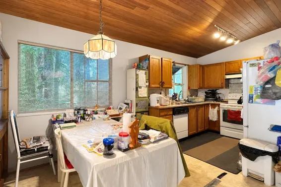 1679 Westover Road, North Vancouver For Sale - image 8