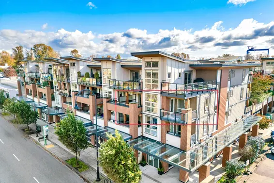 304 1177 Marine Drive, North Vancouver