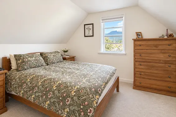 216 East 18th Street, North Vancouver For Sale - image 8