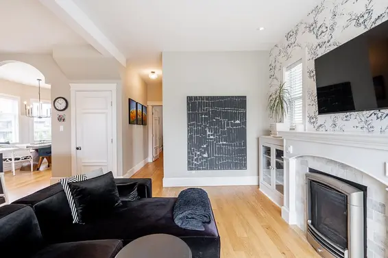 457 East 11th Street, North Vancouver For Sale - image 13