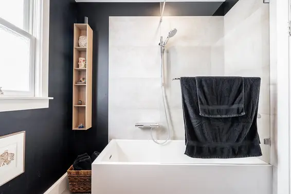 457 East 11th Street, North Vancouver For Sale - image 16