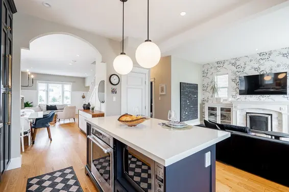 457 East 11th Street, North Vancouver For Sale - image 5