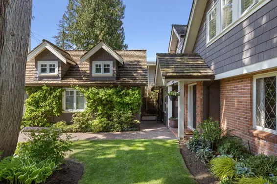 1102 Lodge Road, North Vancouver For Sale - image 23