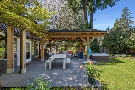 1102 Lodge Road, North Vancouver For Sale - image 24