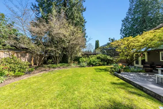 1102 Lodge Road, North Vancouver For Sale - image 30