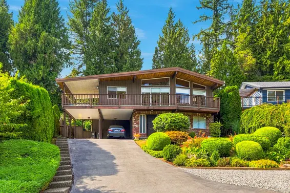 3773 Regent Avenue, North Vancouver