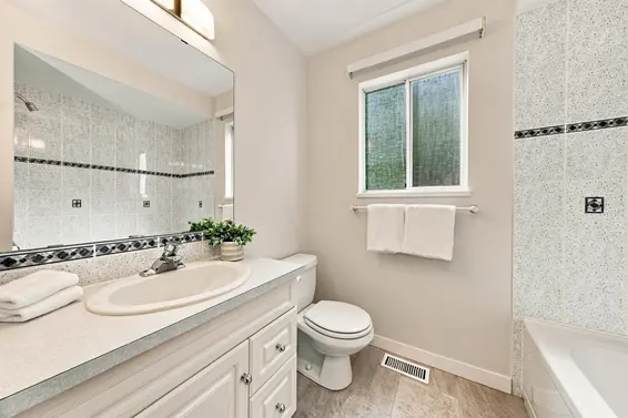 3773 Regent Avenue, North Vancouver For Sale - image 14