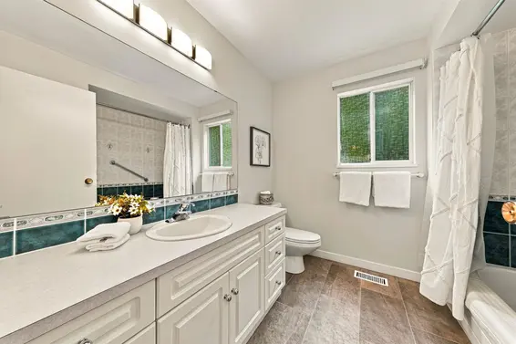 3773 Regent Avenue, North Vancouver For Sale - image 17