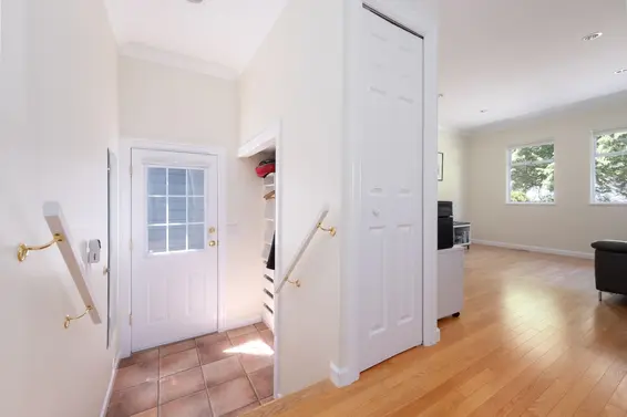 1504 Jubilee Court, North Vancouver For Sale - image 27