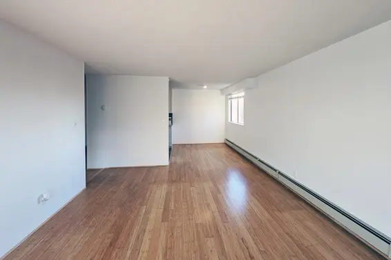 105 275 West 2nd Street, North Vancouver For Sale - image 5