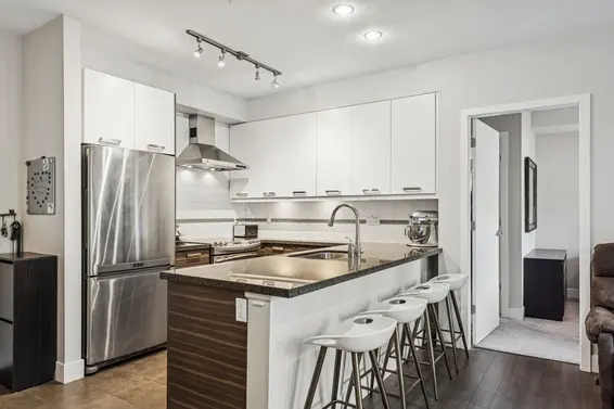 302 1273 Marine Drive, North Vancouver For Sale - image 2