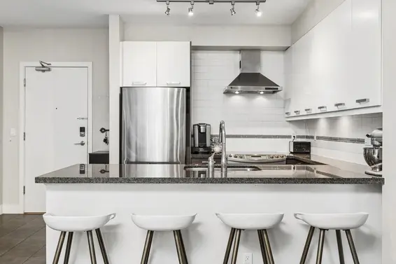 302 1273 Marine Drive, North Vancouver For Sale - image 9