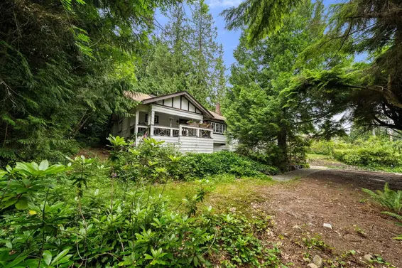 338 East Osborne Road, North Vancouver