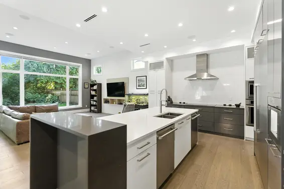 1891 Burrill Avenue, North Vancouver For Sale - image 12
