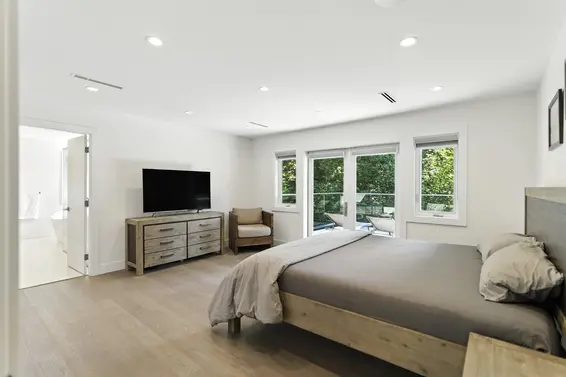 1891 Burrill Avenue, North Vancouver For Sale - image 24