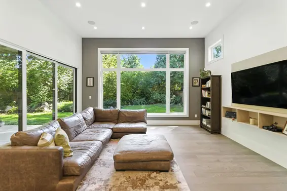 1891 Burrill Avenue, North Vancouver For Sale - image 5