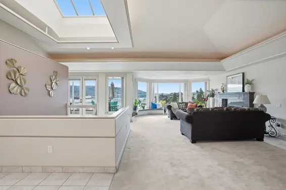 4493 Epps Avenue, North Vancouver For Sale - image 12