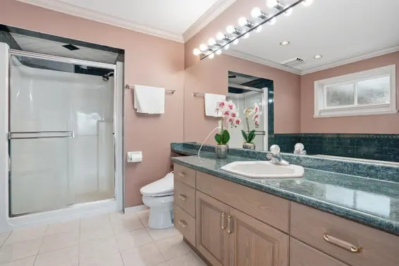 4493 Epps Avenue, North Vancouver For Sale - image 25