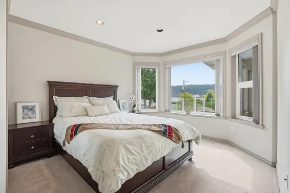 4493 Epps Avenue, North Vancouver For Sale - image 27