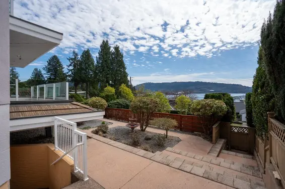 4493 Epps Avenue, North Vancouver For Sale - image 37