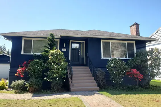 1585 Ross Road, North Vancouver
