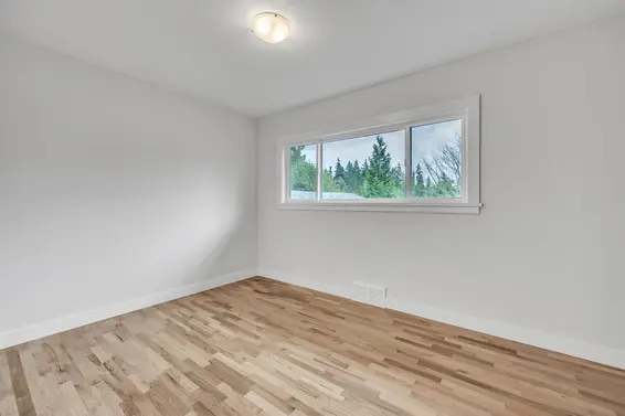 1585 Ross Road, North Vancouver For Sale - image 14