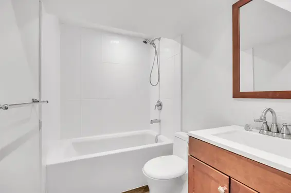 1585 Ross Road, North Vancouver For Sale - image 19
