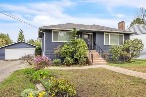1585 Ross Road, North Vancouver For Sale - image 2