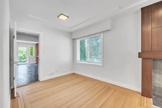 1585 Ross Road, North Vancouver For Sale - image 7