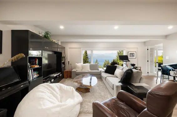 195 Kelvin Grove Way, Lions Bay For Sale - image 22