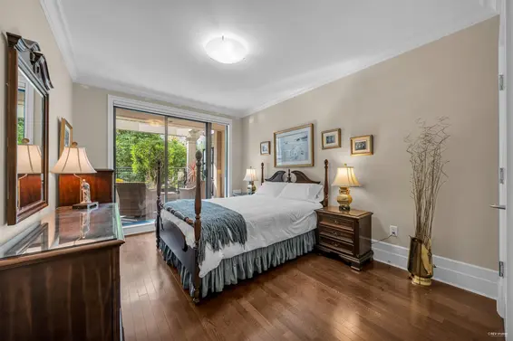 202 533 Waters Edge Crescent, West Vancouver For Sale - image 12