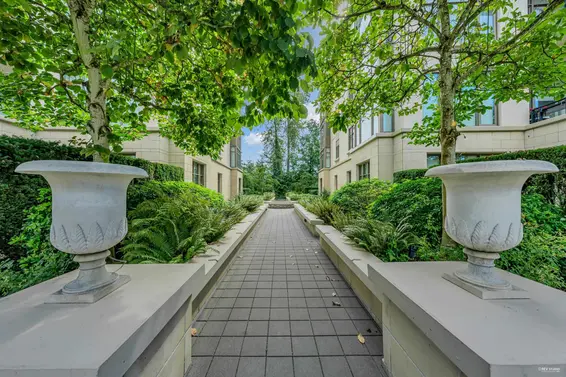 202 533 Waters Edge Crescent, West Vancouver For Sale - image 20
