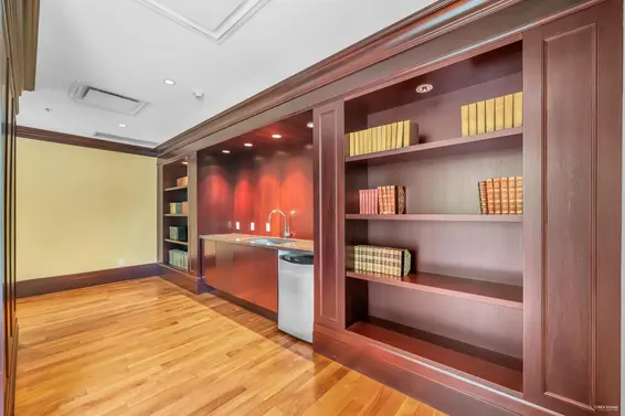 202 533 Waters Edge Crescent, West Vancouver For Sale - image 25