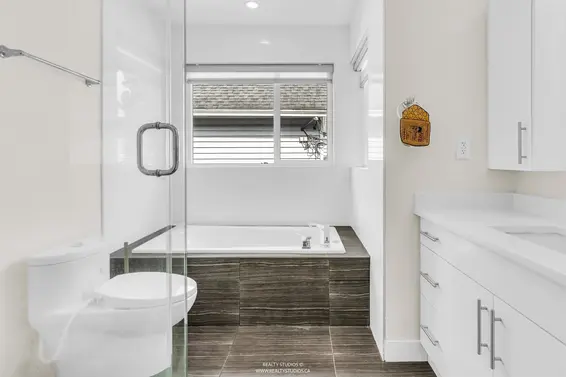 409 West Keith Road, North Vancouver For Sale - image 13