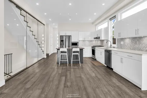 409 West Keith Road, North Vancouver For Sale - image 6