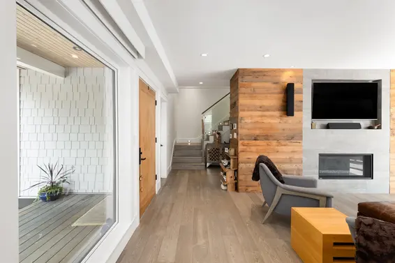540 Brand Street, North Vancouver For Sale - image 17