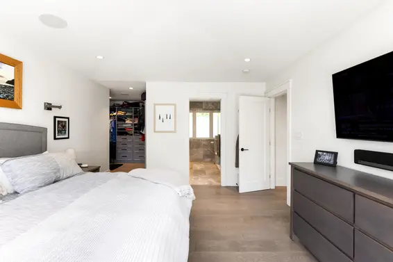 540 Brand Street, North Vancouver For Sale - image 19
