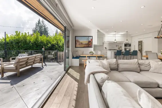 540 Brand Street, North Vancouver For Sale - image 3