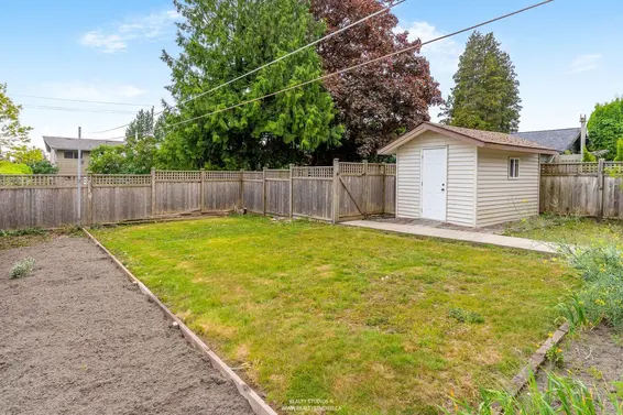 859 East 17th Street, North Vancouver For Sale - image 32