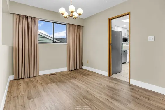 859 East 17th Street, North Vancouver For Sale - image 6