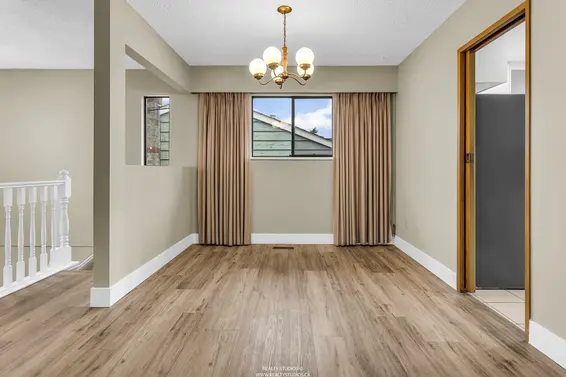 859 East 17th Street, North Vancouver For Sale - image 7