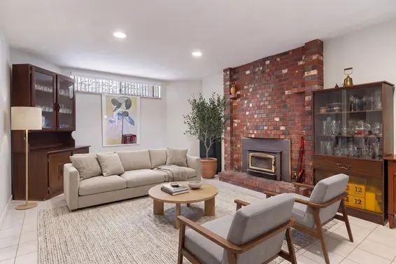 547 Tempe Crescent, North Vancouver For Sale - image 18