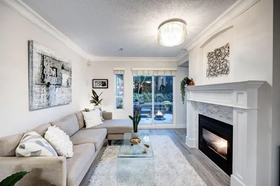 101 365 East 1St Street, North Vancouver