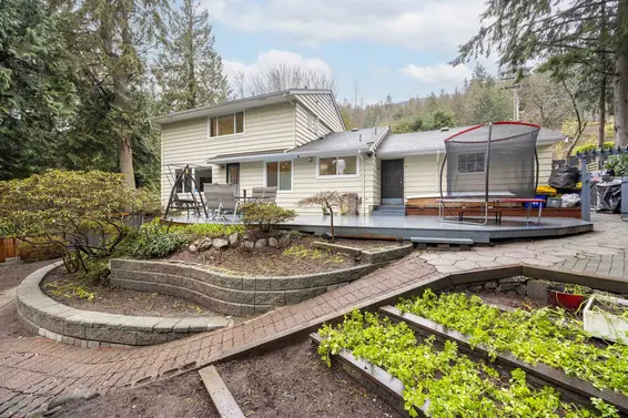 3390 Westmount Road, West Vancouver For Sale - image 30