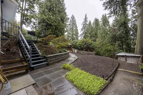 3390 Westmount Road, West Vancouver For Sale - image 36