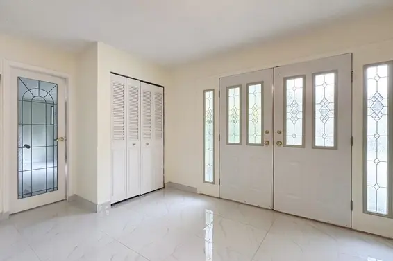 4455 Jerome Place, North Vancouver For Sale - image 3