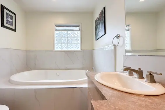 4455 Jerome Place, North Vancouver For Sale - image 32